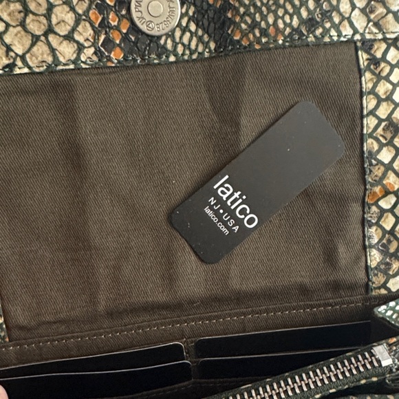 Latico leather Snake Print Shoulder Bag with matching Wallet NWT - Picture 3 of 16